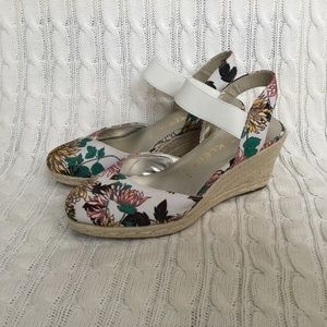 Anne Klein wedge floral shoes